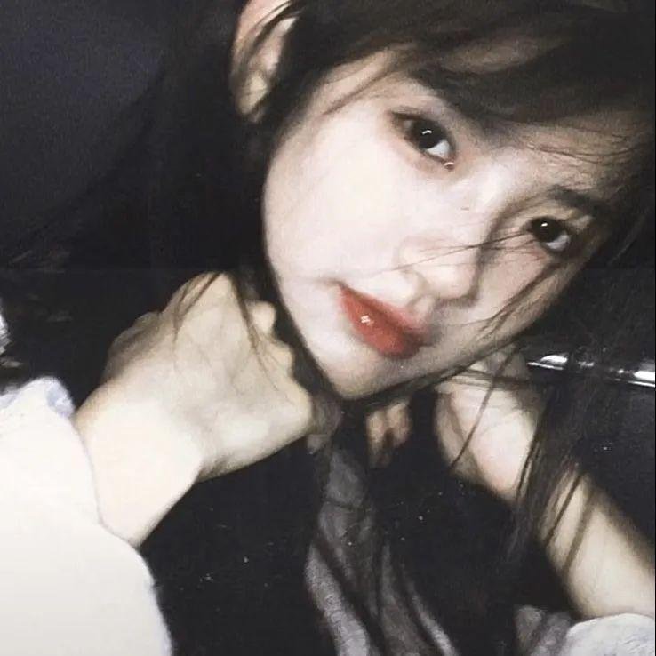 白色的女人